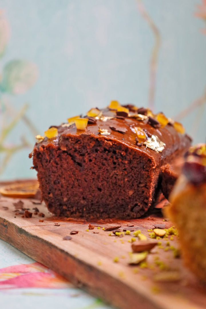Vegan-patisserie-loaf-cake-chocolate-cut-DodoMarket-delivery-Mauritius