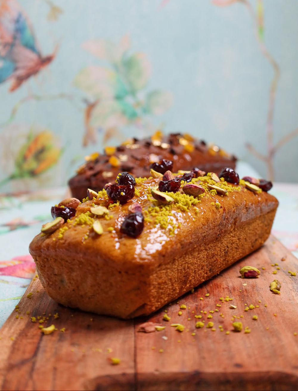 Vegan-patisserie-loaf-cake-pistachio-DodoMarket-delivery-Mauritius