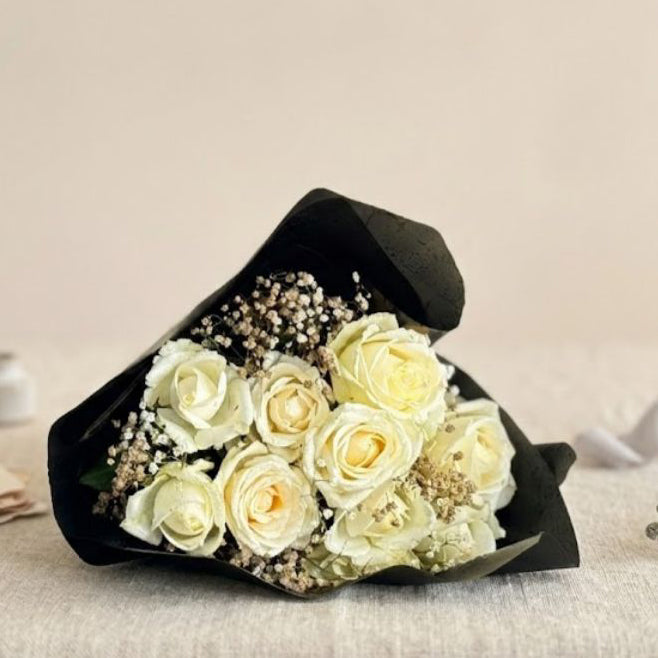 White-Grace-Roses-Bouquet-DodoMarket-delivery-Mauritius