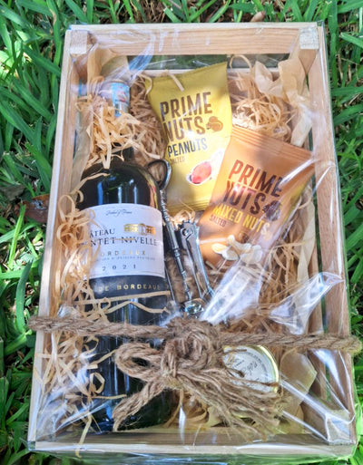 Wine-Corkscrew-nuts-crate-Hamper-gift-box-DodoMarket-delivery-Mauritius