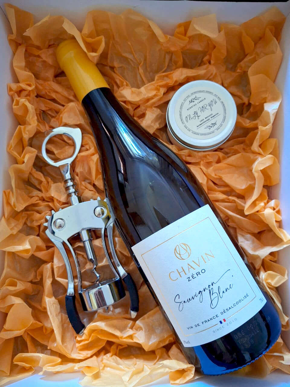 Wine-nonalco-Corkscrew-candle-Hamper-gift-box-DodoMarket-delivery-Mauritius