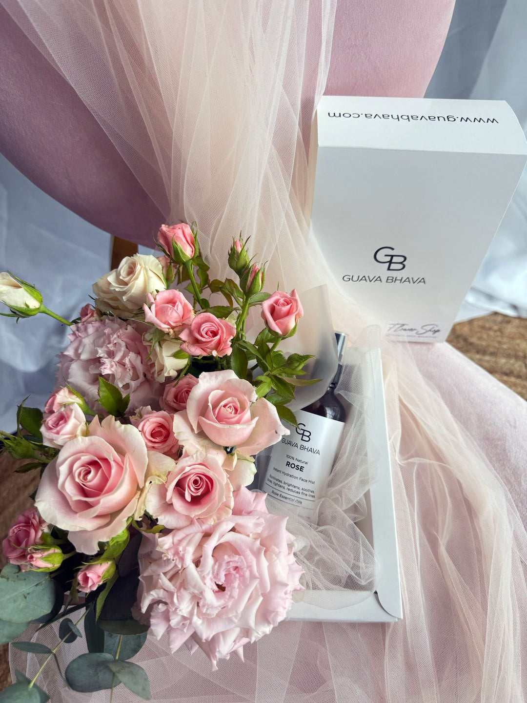 bloom-mist-rose-box-DodoMarket-delivery-Mauritius