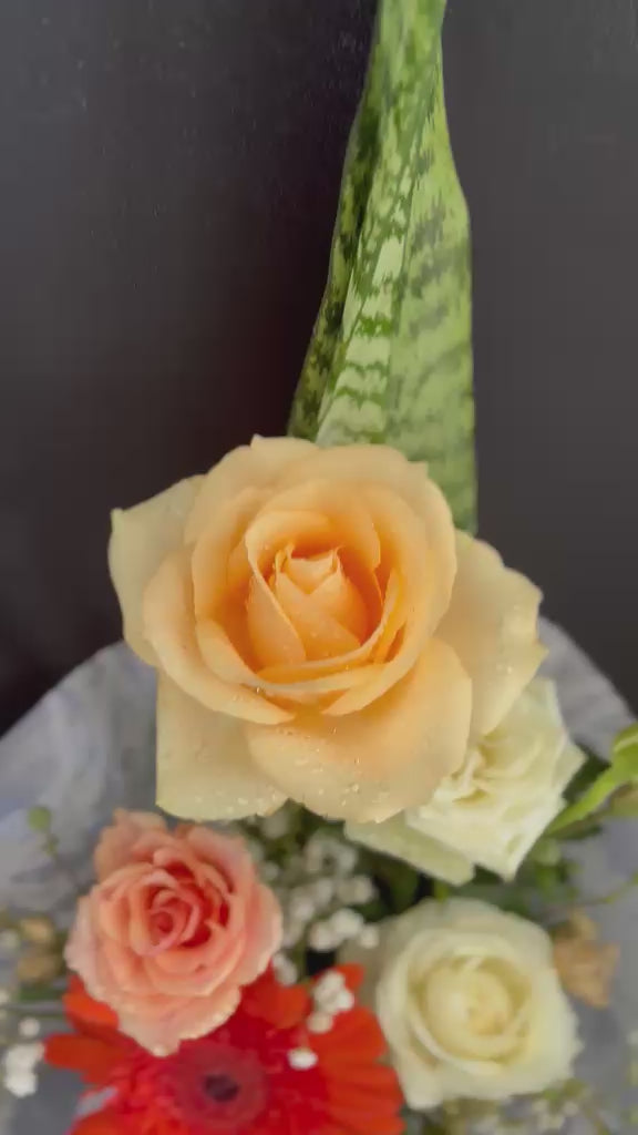 Tabletop Posy Centerpiece