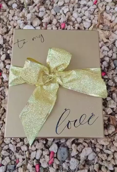 Video-Personalized-Floral-Bottega-gift-box-DodoMarket-delivery-Mauritius