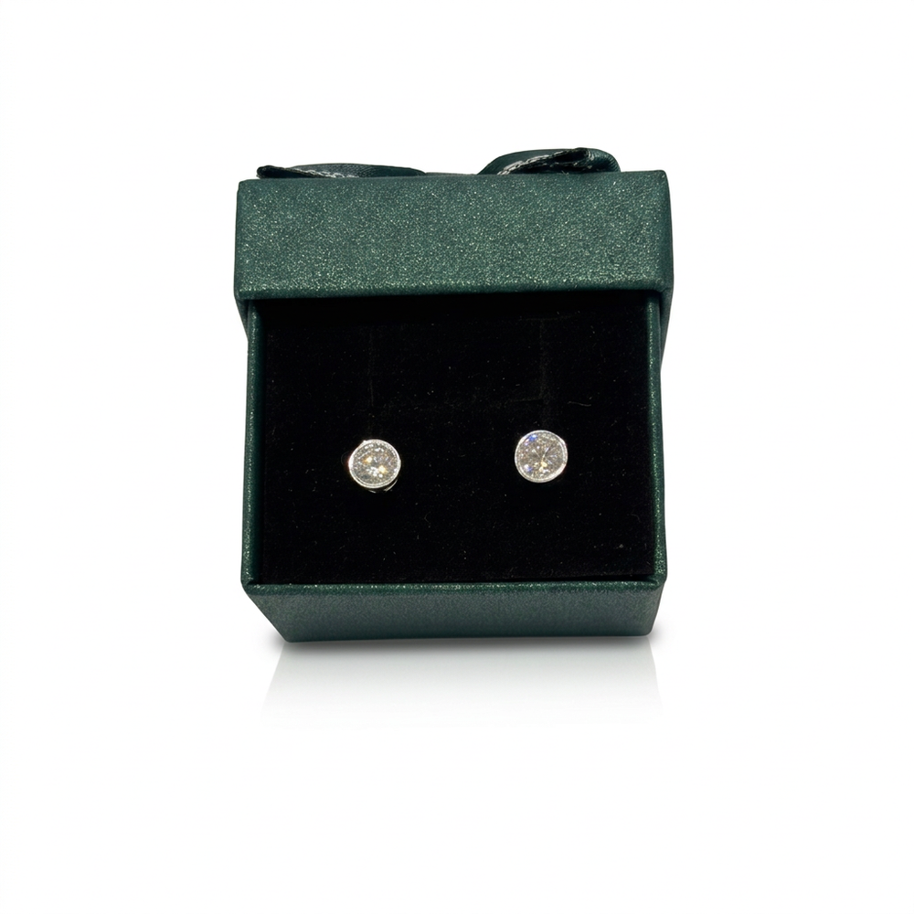 Silver Crystal CZ Stud Earrings : Timeless Sparkle for Every Day