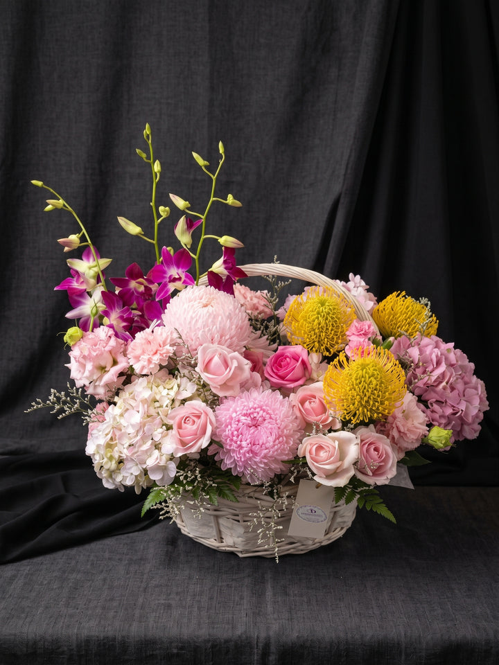 the-empress-flower-basket-interior-DodoMarket-delivery-Mauritius