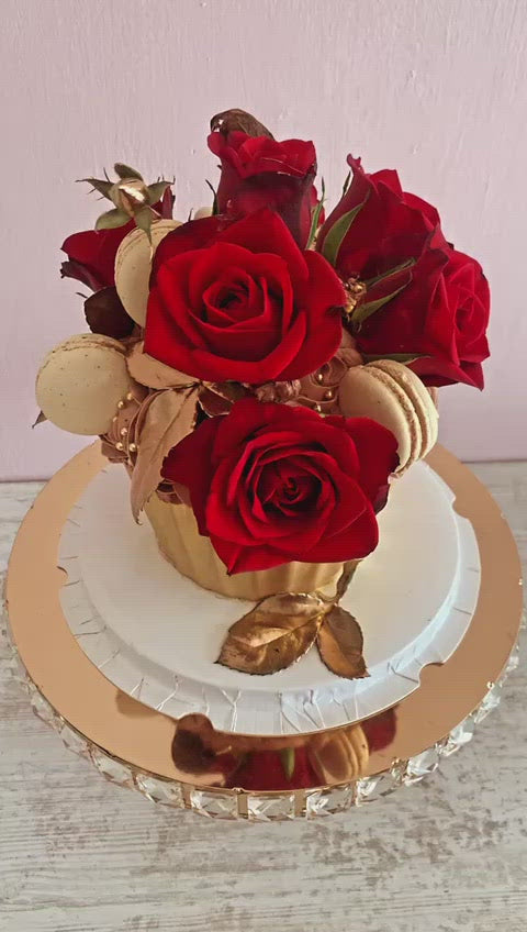 Giant Cupcake - Golden Luxury - DodoMarket delivery Mauritius
