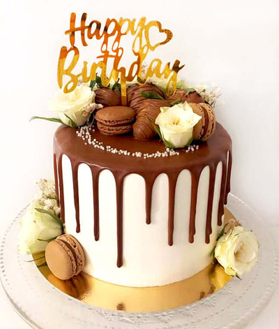 Almond-paste-drip-Cake-with-Flowers-Macarons-Dodomarket-delivery-Mauritius