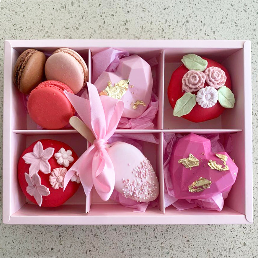 Coffret Cadeaux Gâteaux Macarons Assortis