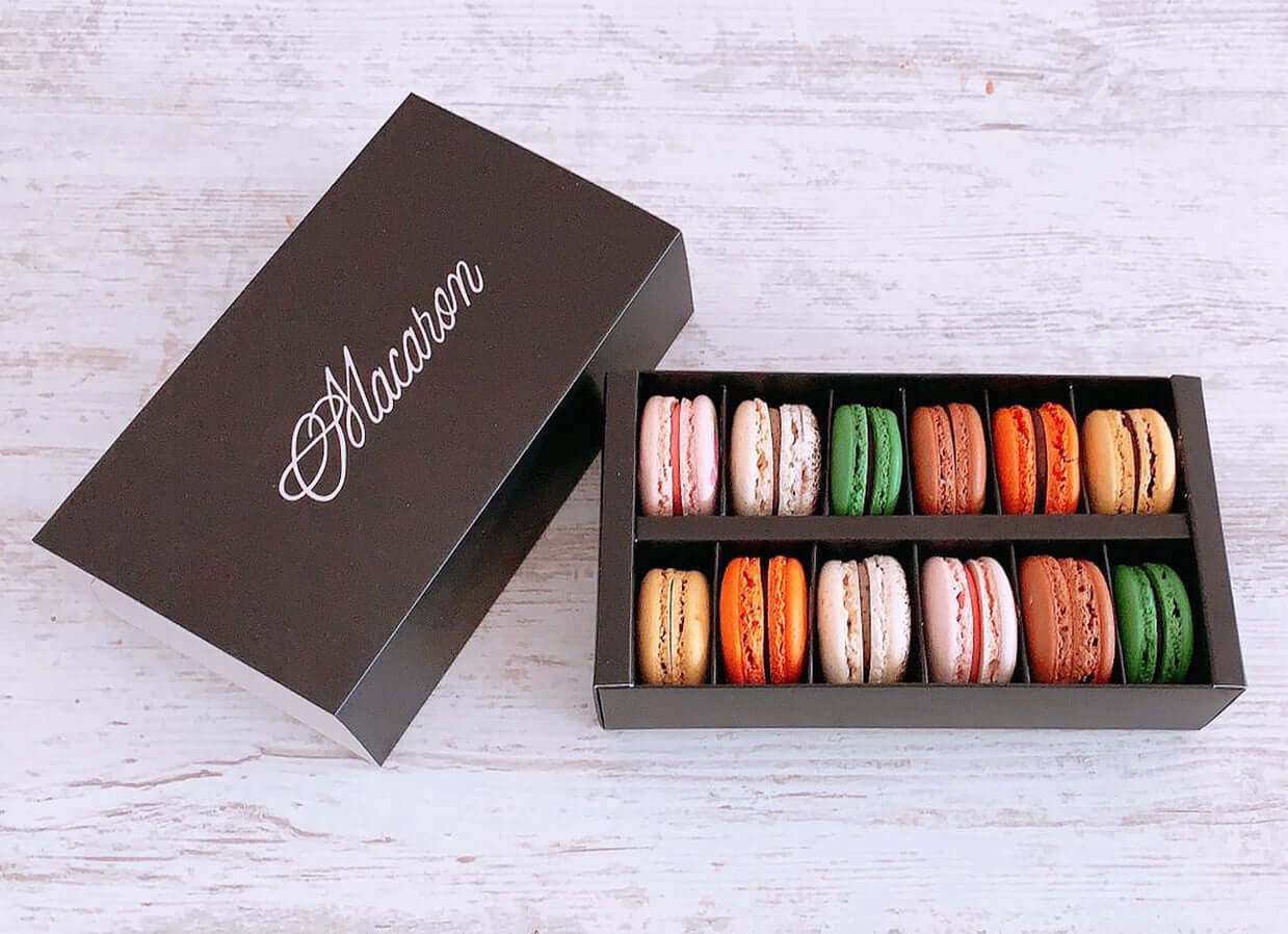 Assorted Macarons Gift Box - Discovery - DodoMarket delivery Mauritius
