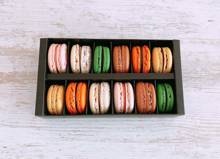 Assorted Macarons Gift Box - Discovery - DodoMarket delivery Mauritius