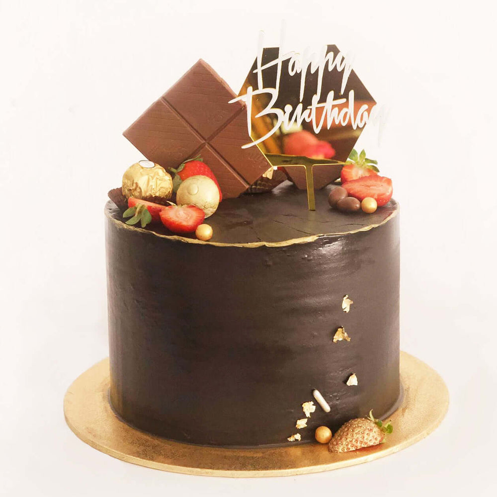 Birthday-Cake-Chocolate-Marvel-topper-DodoMarket-delivery-Mauritius