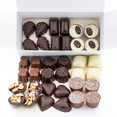 Chocolate Gift Box - Assorted White - Delivery Mauritius