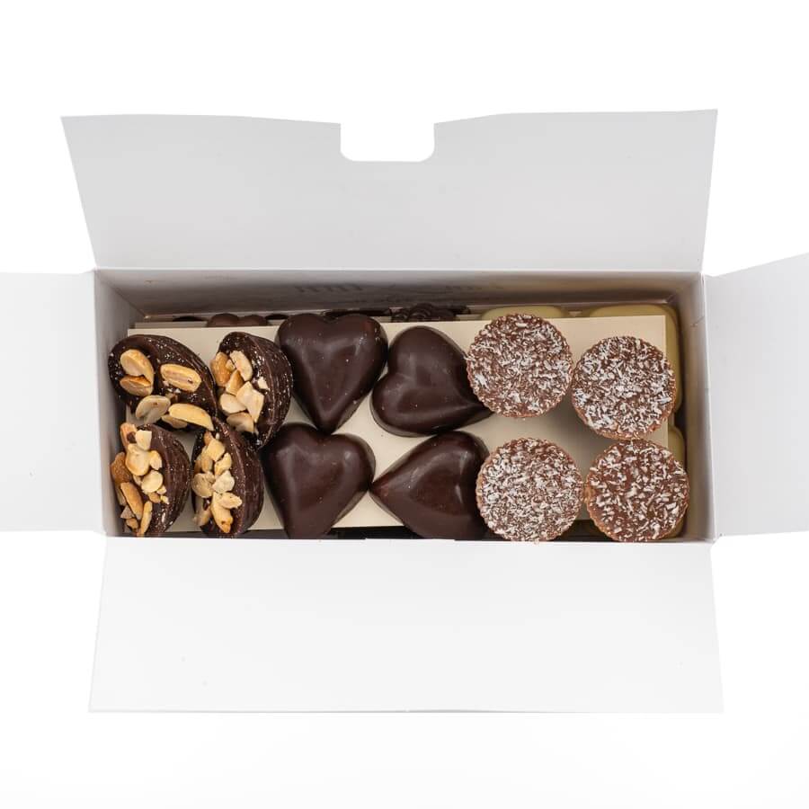 Chocolate Gift Box - Assorted White - Delivery Mauritius