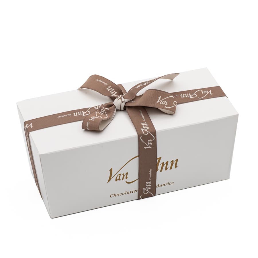 Chocolate Gift Box - Assorted White - Delivery Mauritius