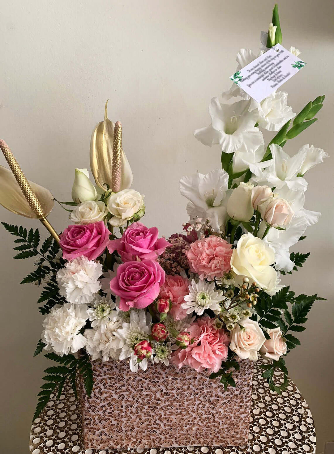 Flowers-romantic-rose-bouquet-same-day-delivery-Mauritius