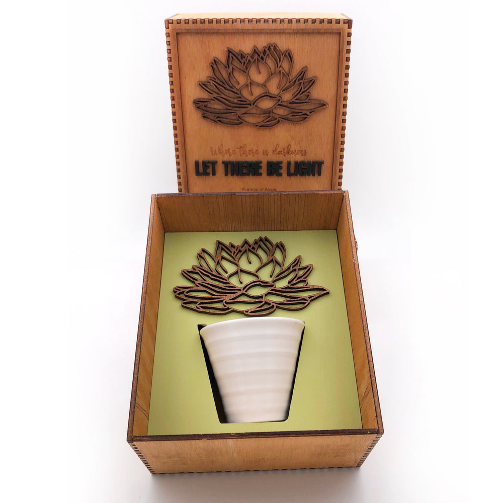 DodoMarket-Lotus-Candle-wooden-open-Gif-Box-delivery-Mauritius