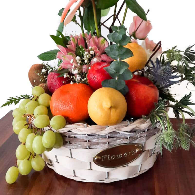     Exquisite-Fruits-and-Flowers-Basket-Gift-hamper-Dodomarket-delivery-Mauritius