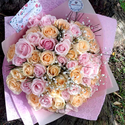 Flower-Bouquet-Rose-Elegance-pale-yellow-pink-Bicolored-50-Roses-DodoMarket-delivery-Mauritius