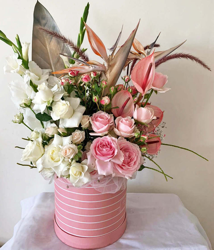 Exotic-Flowers-in-box-Secret-Garden-DodoMarket-delivery-Mauritius