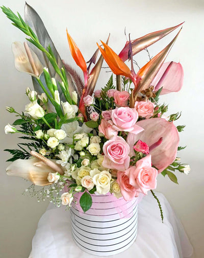 Exotic-Flowers-in-box-Secret-Garden-DodoMarket-delivery-Mauritius