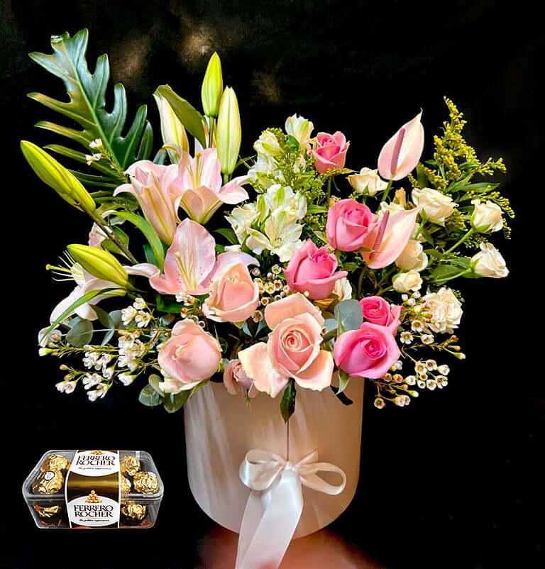 Flower-Box-with-Ferrero-chocolate-16pcs-DodoMarket-Delivery-Mauritius