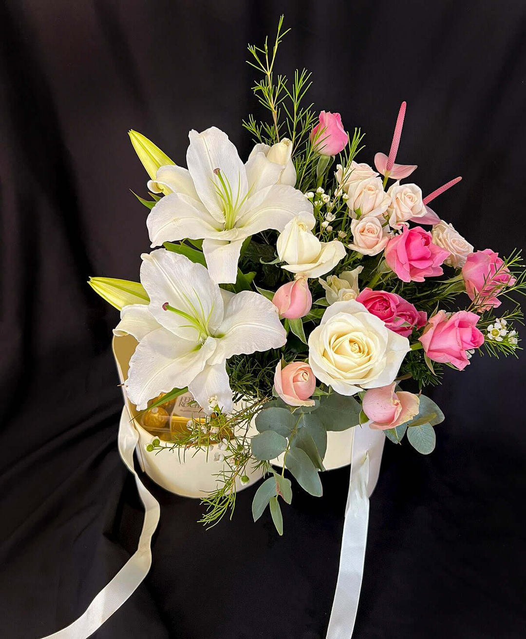 Flower-Box-with-Ferrero-chocolate-open-DodoMarket-Delivery-Mauritius
