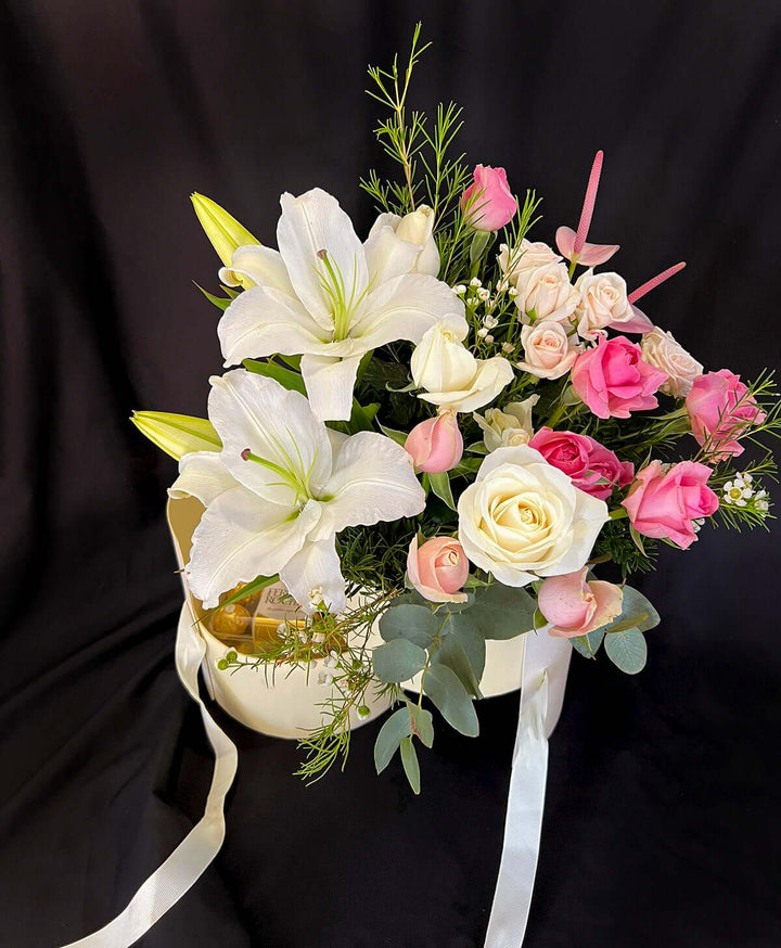 Flower-Box-with-Ferrero-chocolate-open-DodoMarket-Delivery-Mauritius