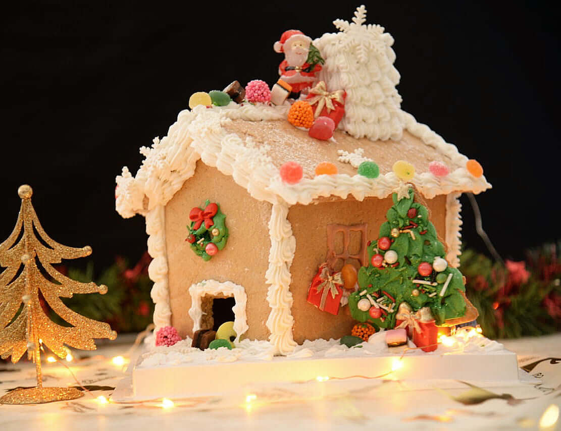 Gingerbread House-Christmas Treat - DodoMarket Delivery Mauritius