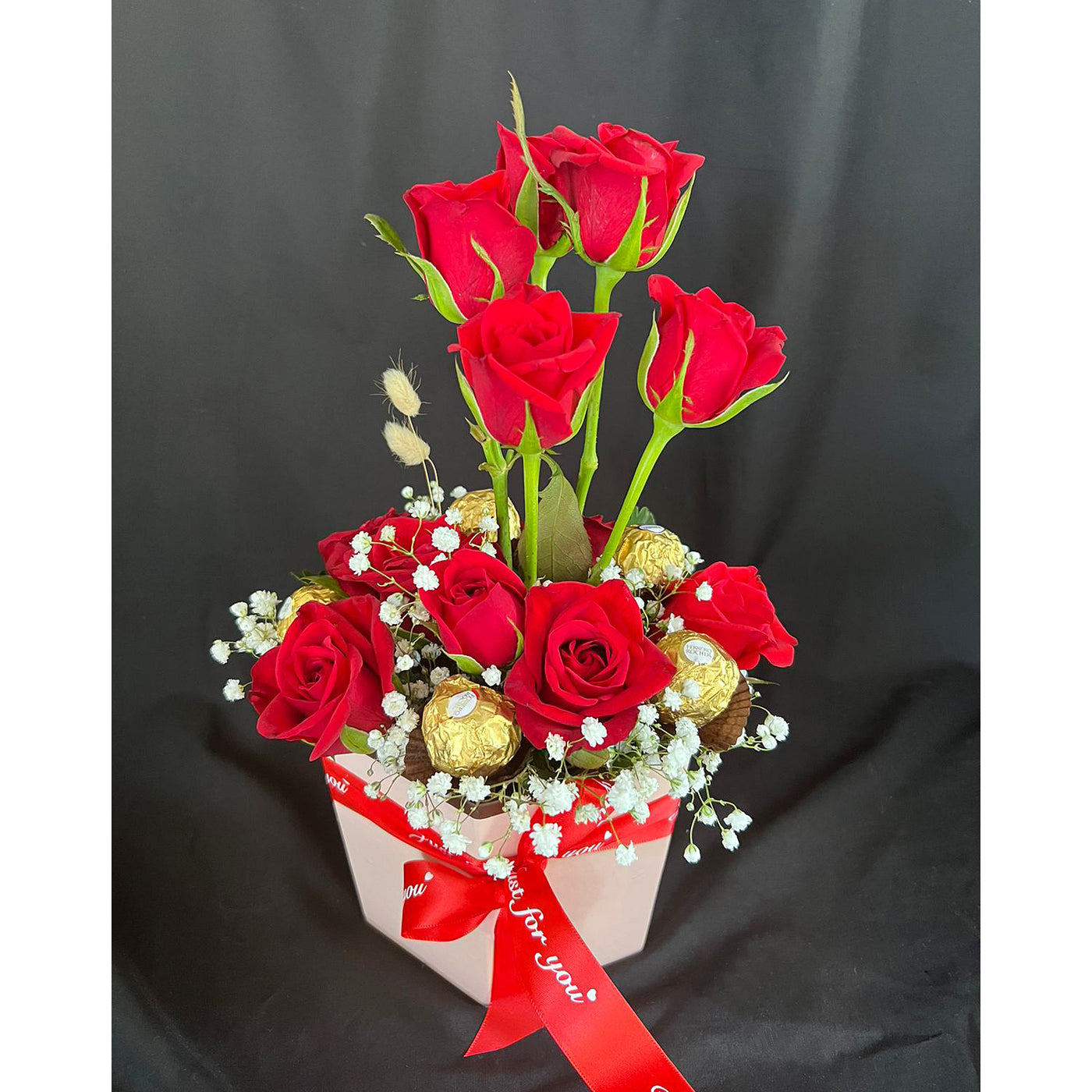 Just-for-You-Roses-Chocolates-DodoMarket-Delivery-Mauritius