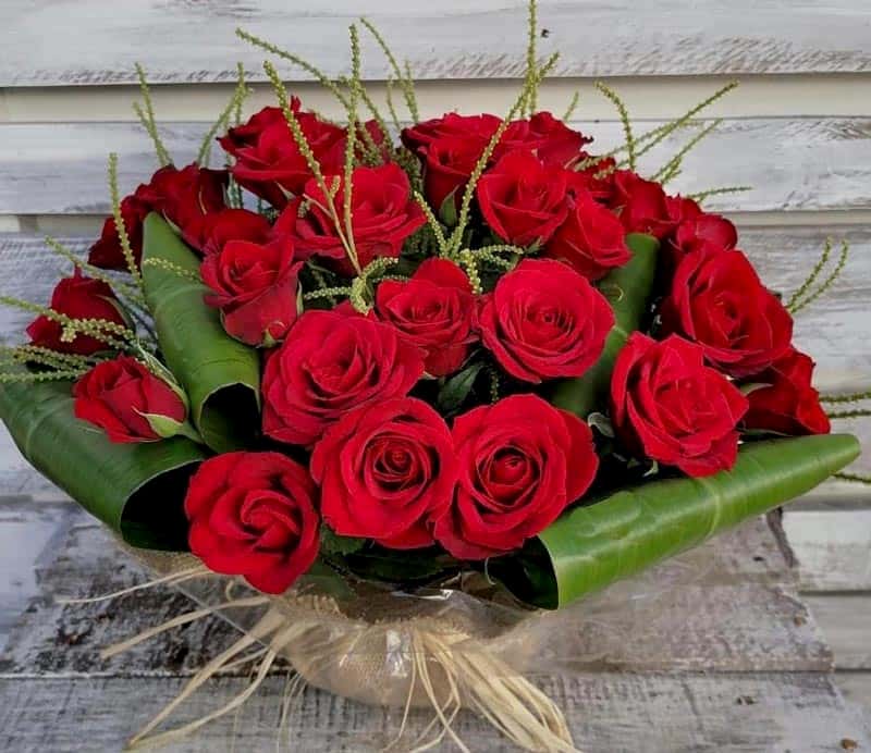 Flowers-bouquet-red roses-same-day-delivery-Mauritius