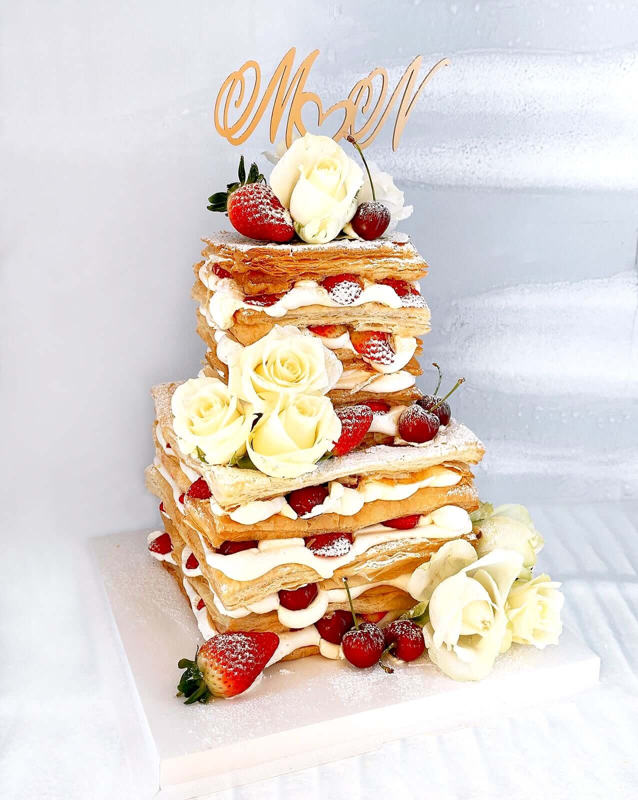 Puff-Wedding-Cake-Napoleon-DodoMarket-delivery-Mauritius