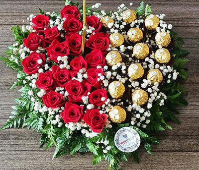 Red-Roses-Heart-Shaped-Composition-with-Chocolates-DodoMarket-delivery-Mauritius