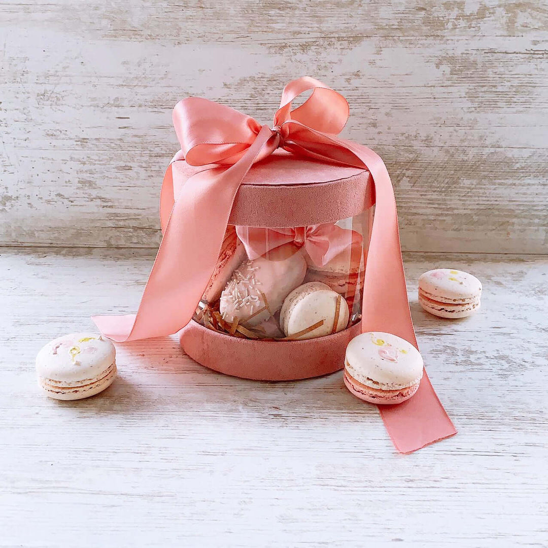 Round Macarons Cakes Gift Box - J'adore - DodoMarket Mauritius