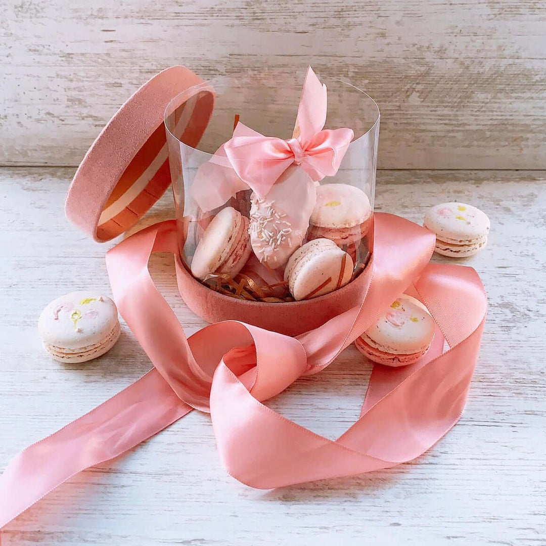 Round Macarons Cakes Gift Box - J'adore - DodoMarket Mauritius