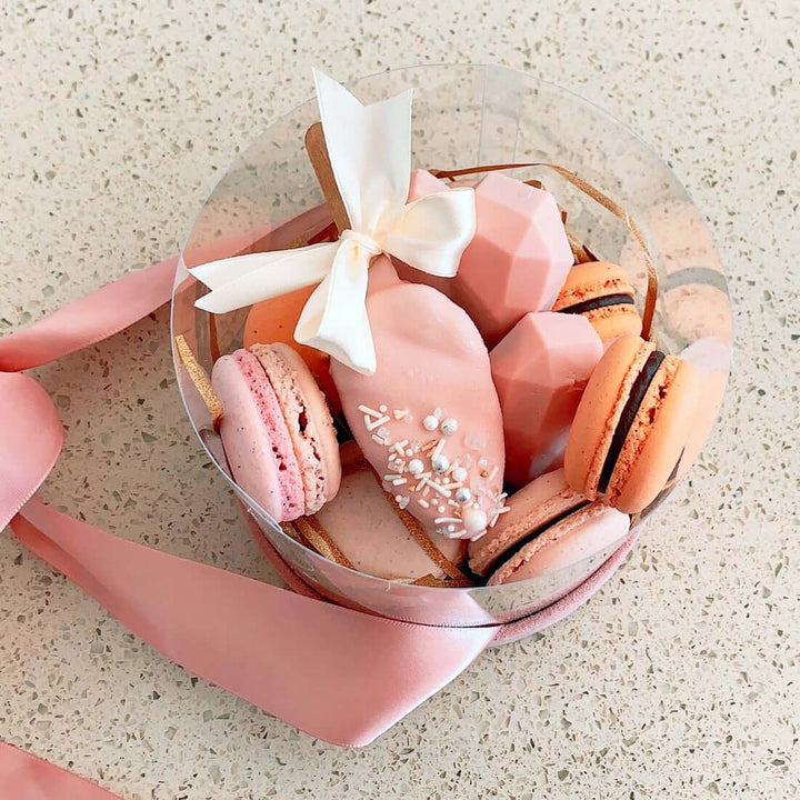 Round Macarons Cakes Gift Box - J'adore - DodoMarket Mauritius
