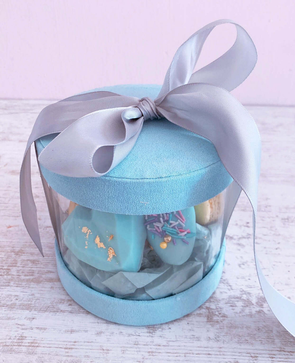 Round Macarons Cakes Gift Box - J'adore - blue - DodoMarket Mauritius