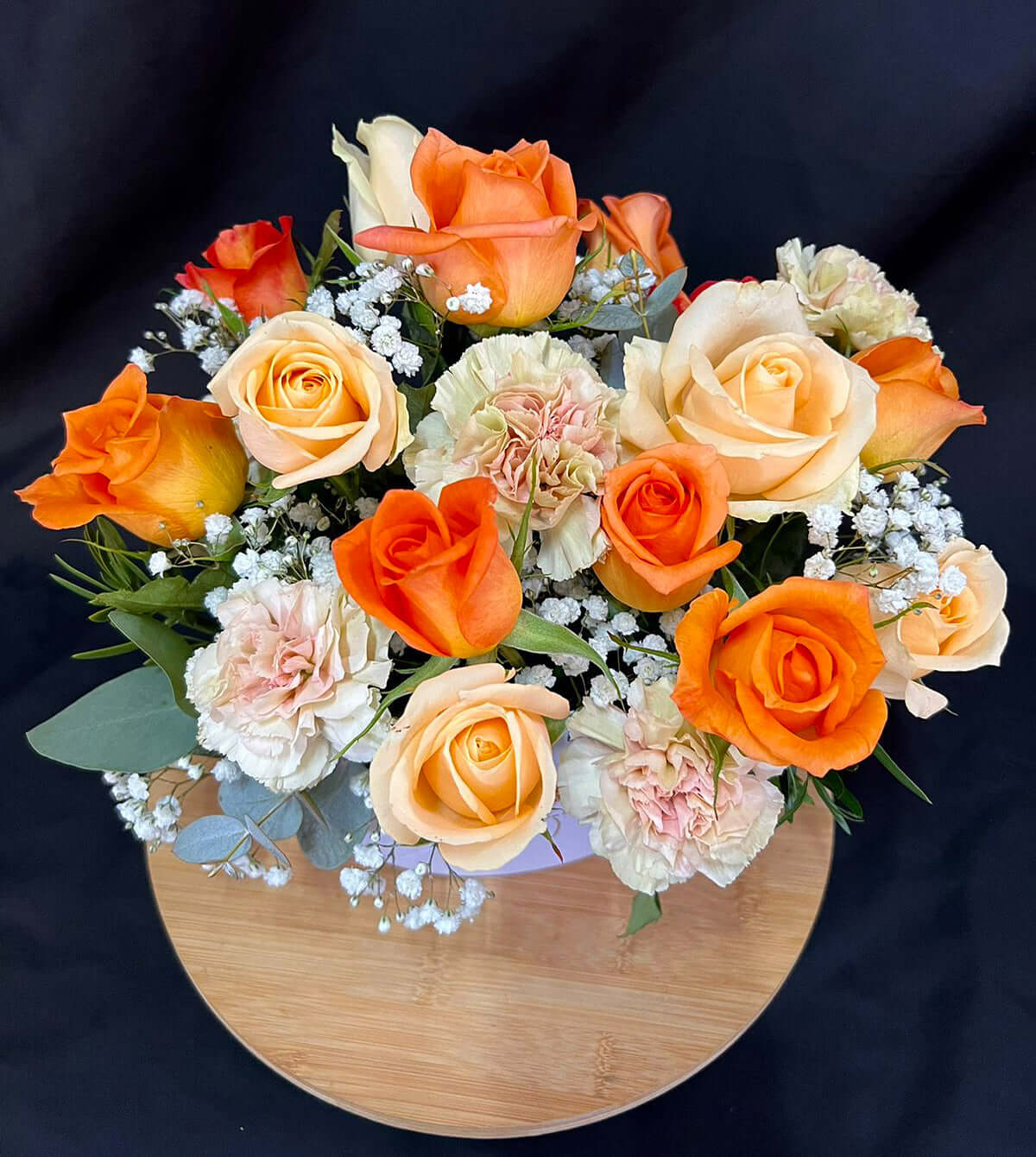 Rustic-Roses-Mix-flower-arrangement-in-box-Dodomarket-delivery-Mauritius