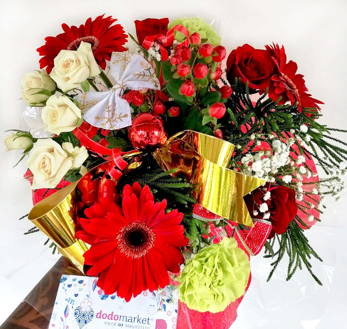Signature-Christmas-Flower-Bouquet-DodoMarket-delivery-Mauritius