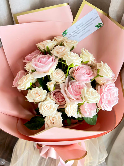 Spray-Roses-Beautiful-Whisper-DodoMarket-delivery-Mauritius