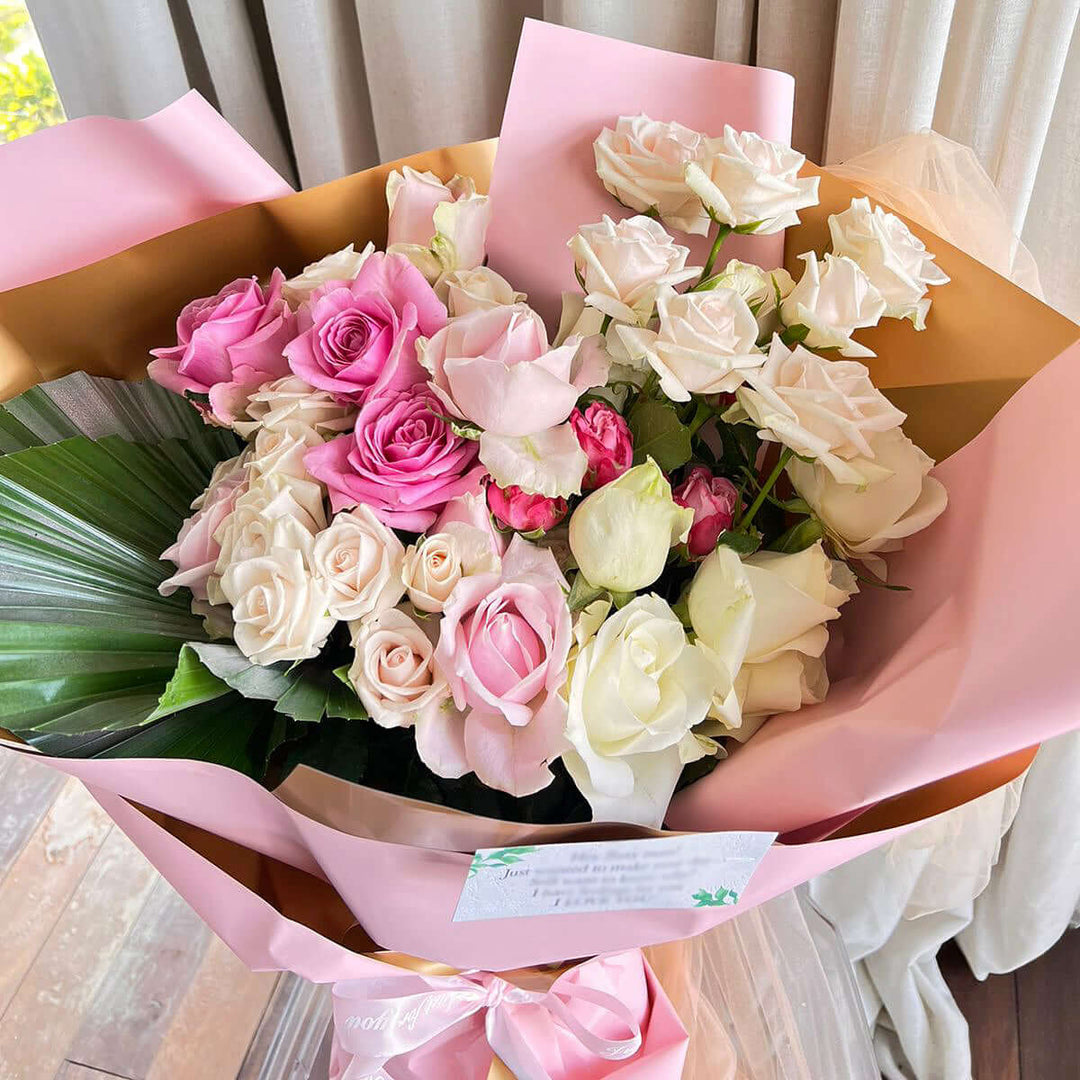 Spray-Roses-bouquet-Beautiful-Whisper-Large