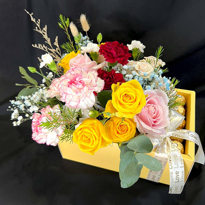 Sunshine-colorful-Bouquet-with-Ferrero-chocolates-Dodomarket-delivery-Mauritius