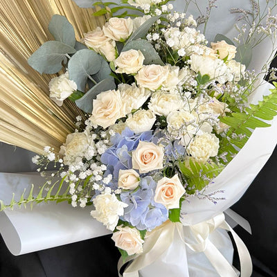 Sympathie / Bouquet de fleurs Funéraires - Clair de lune Emballé