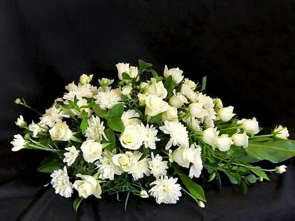 Sympathy-Funeral-Flower-arrangement-Purity-DodoMarket-delivery-Mauritius
