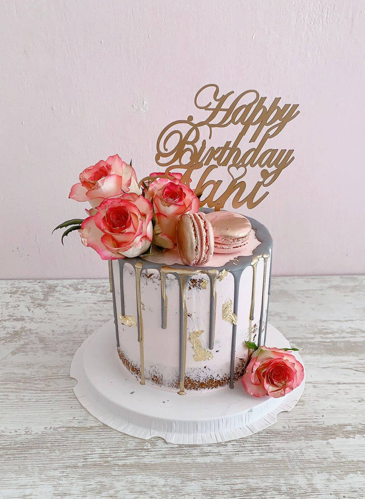 Vanilla Birthday Cake with Macarons - Dodomarket delivery Mauritius